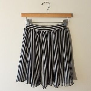 American Apparel Chiffon mini skirt